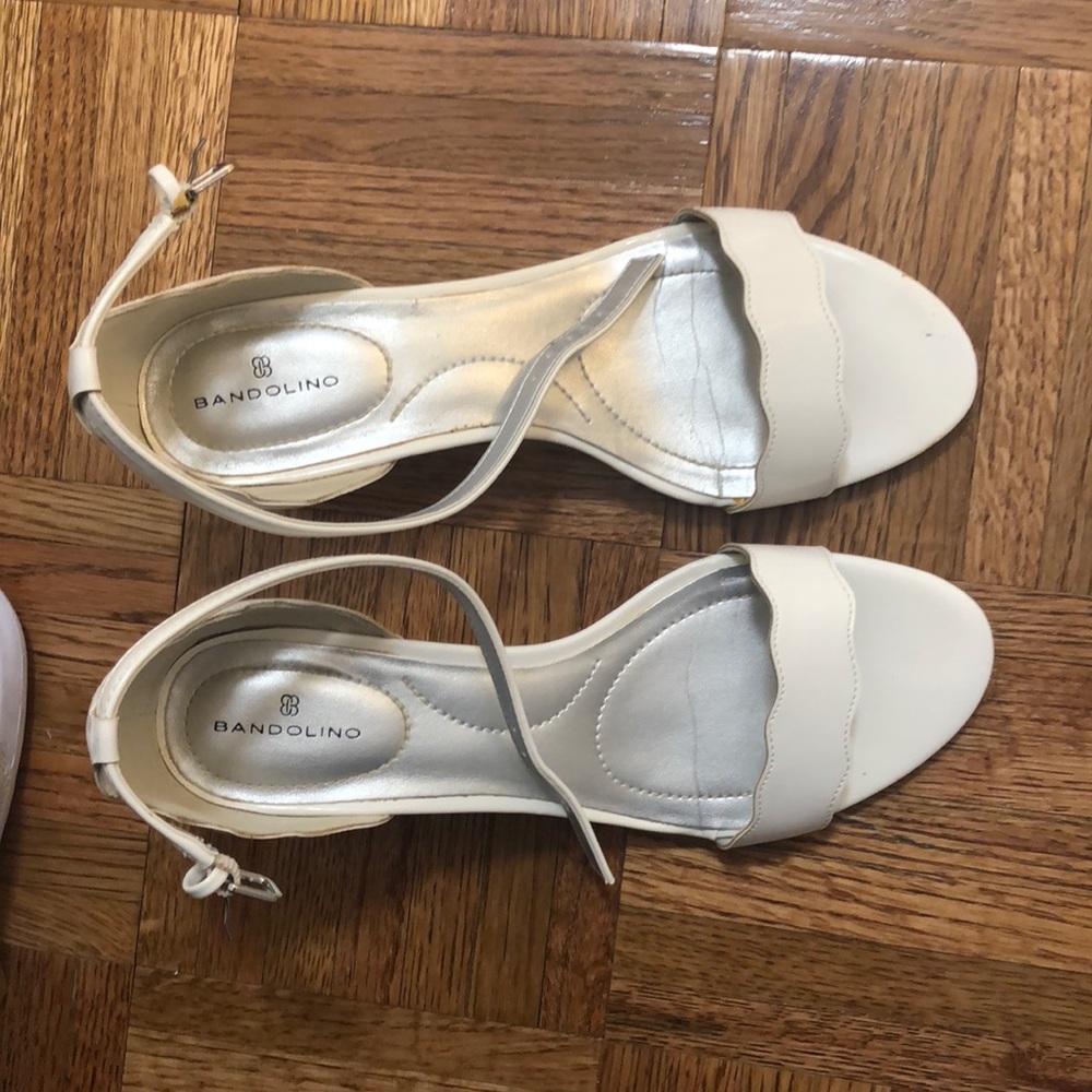 White wedges